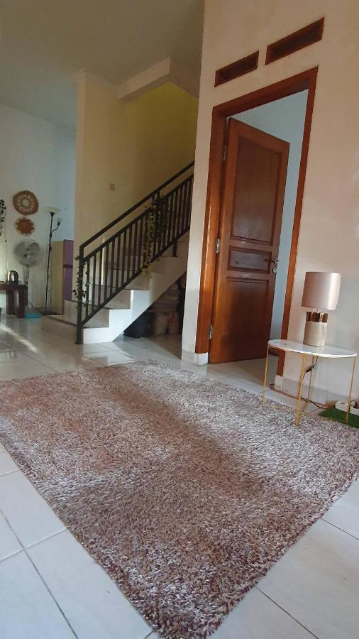 House In Bekasi Timur Villa Ngoại thất bức ảnh